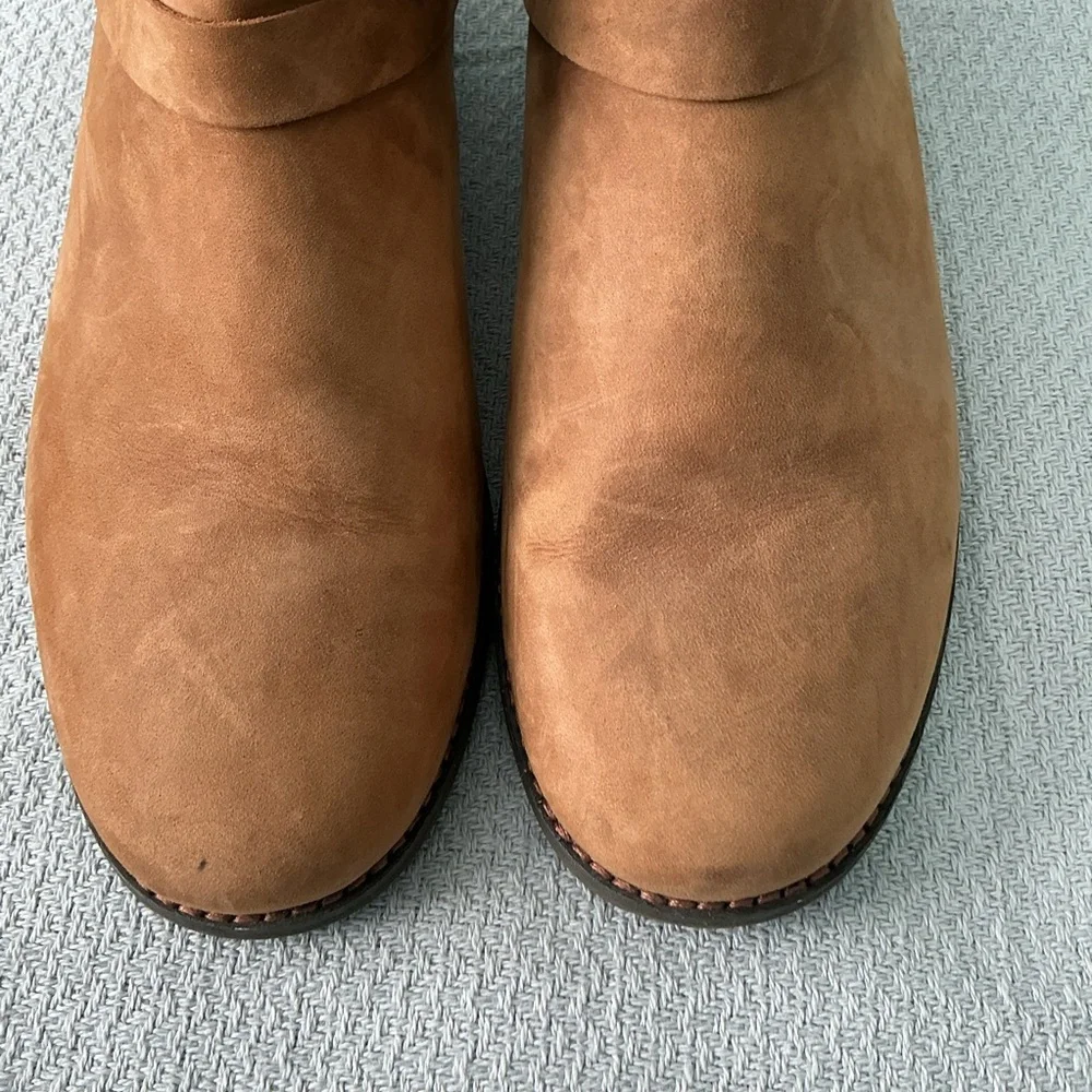Teva Woman’s Tan Casual Boots - Picture 3 of 7